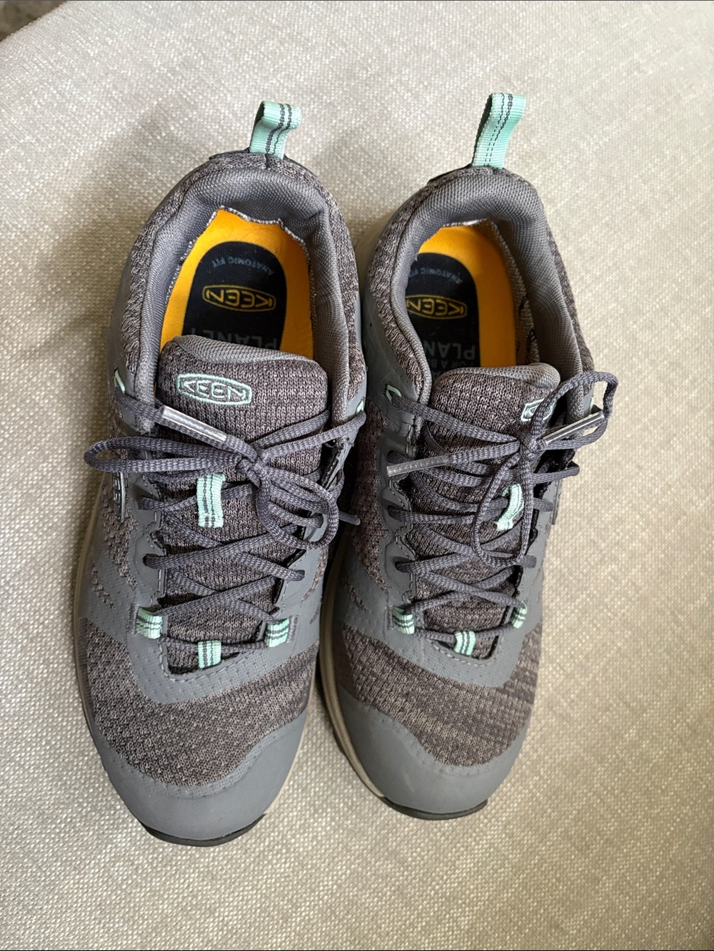 Keen Gray Sneakers with Mint Accent Pull Tabs